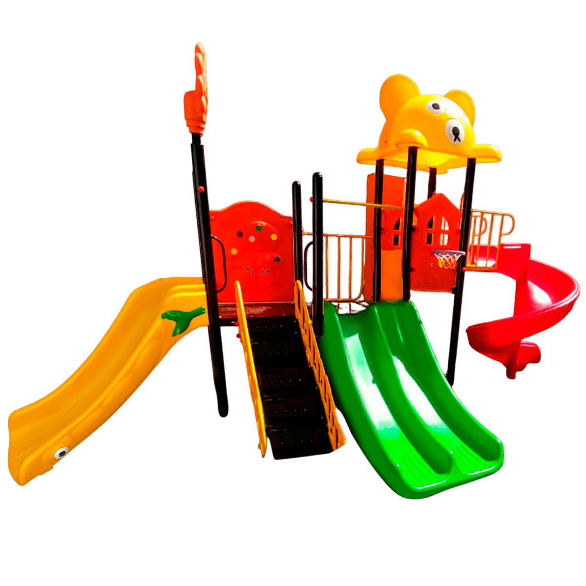 Juego infantil de exterior con tres toboganes de colores amarillo, verde y rojo, con una estructura segura y resistente.