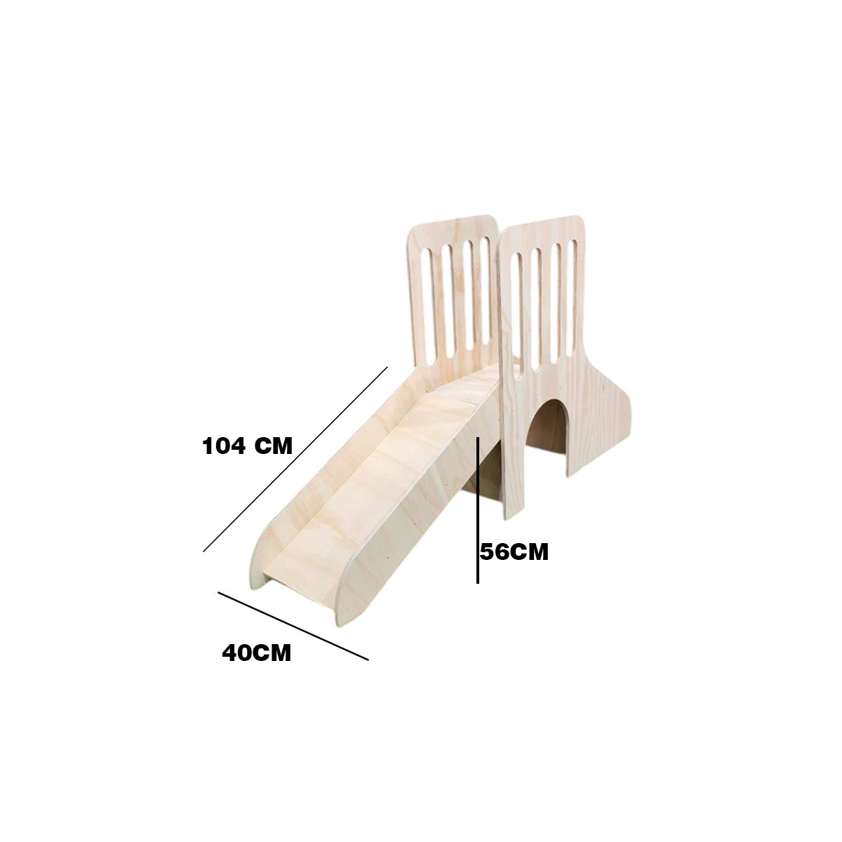 Módulo de juego infantil de madera con resbalín, ideal para niños, en tonos naturales.