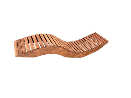 Reposera Curva de Madera Natural Tratada