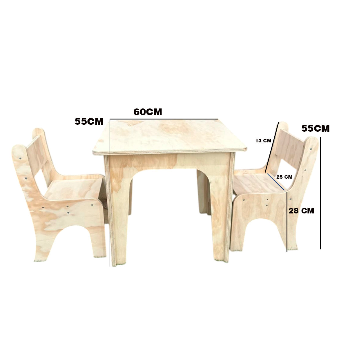 Set de mesa y dos sillas de madera natural para niños, con diseño simple y medidas visibles.