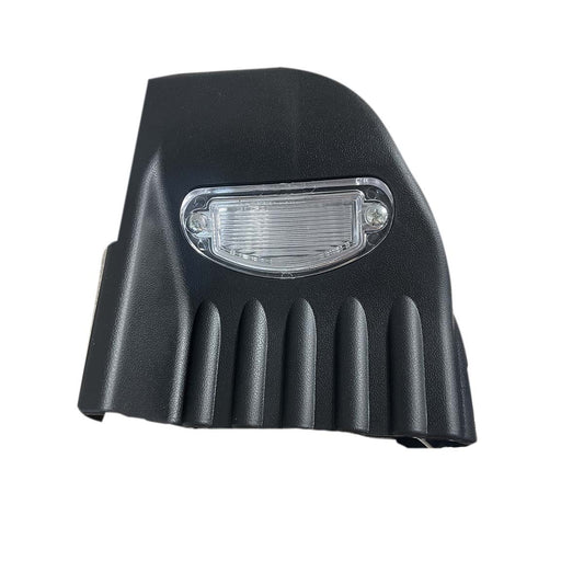 Punta de pisadera de aluminio negra con luz LED integrada, diseño moderno y resistente.